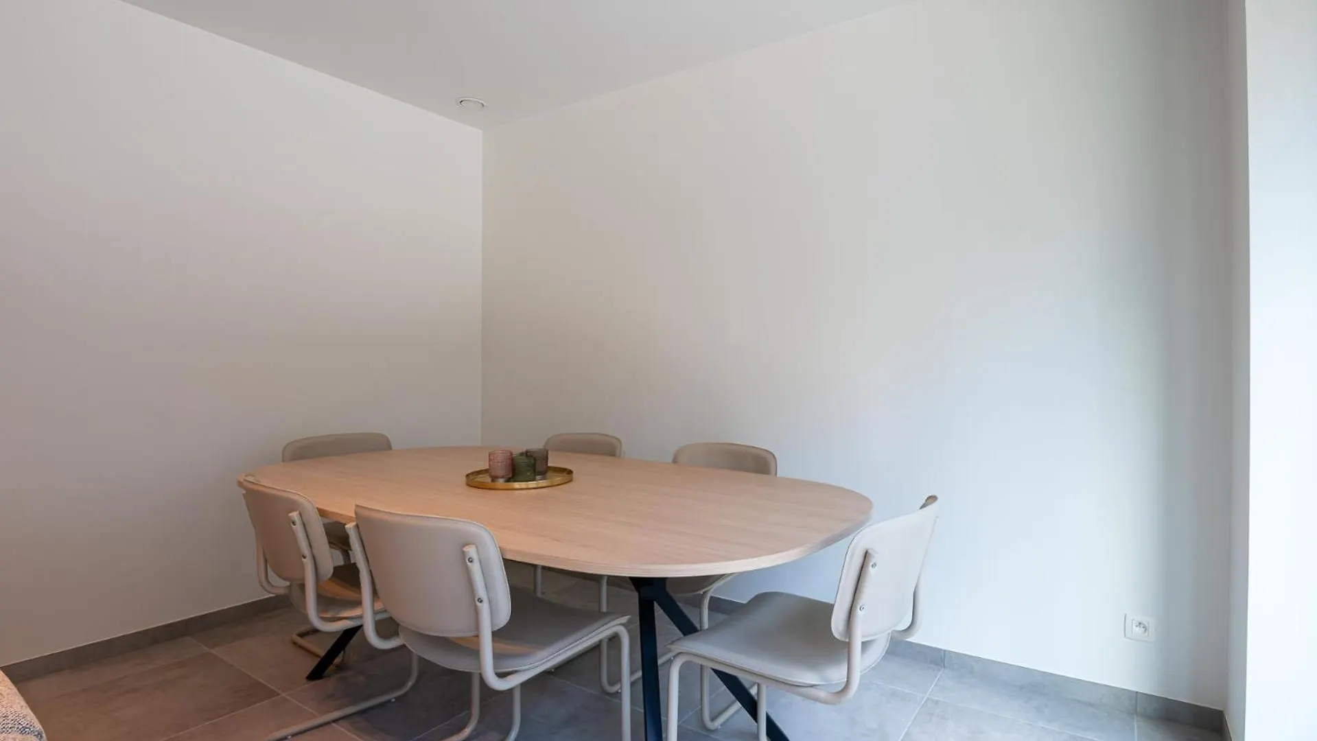 Brand New Apartment In The City Centre Near The Beach Oostende