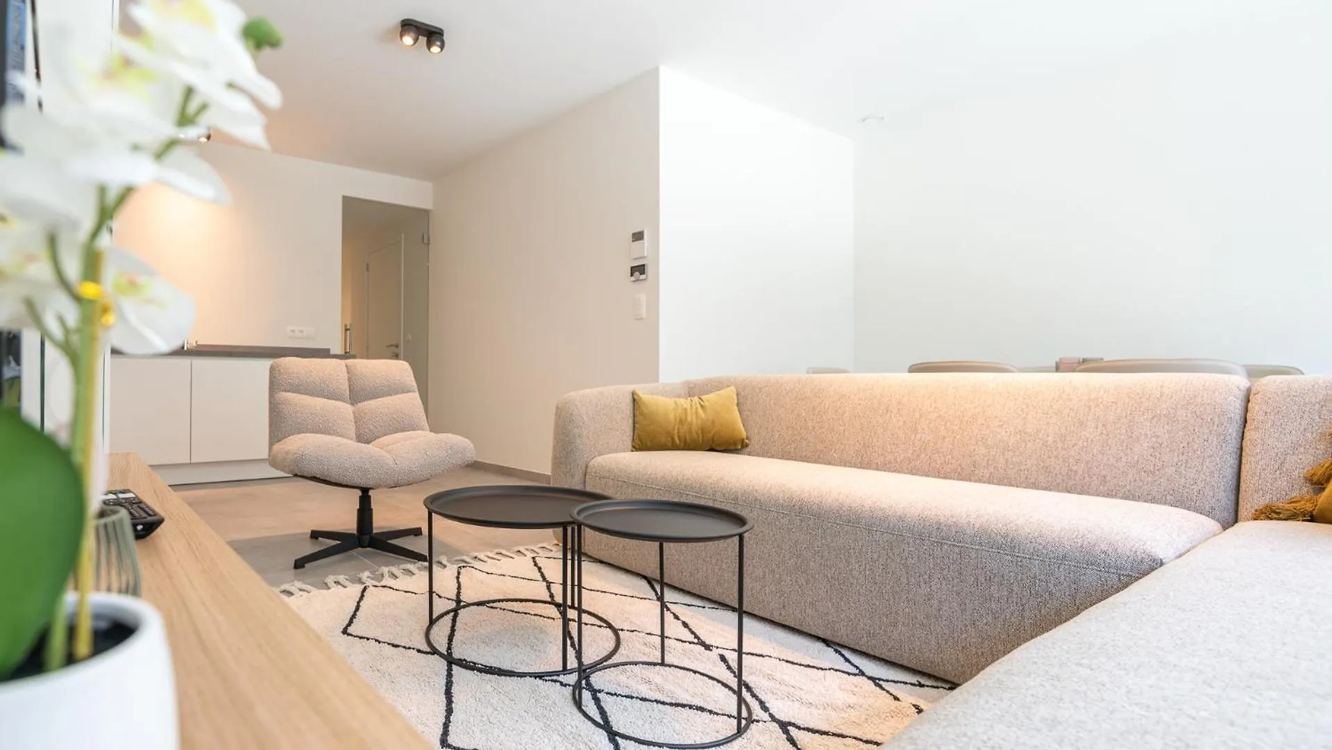 Brand New Apartment In The City Centre Near The Beach Oostende